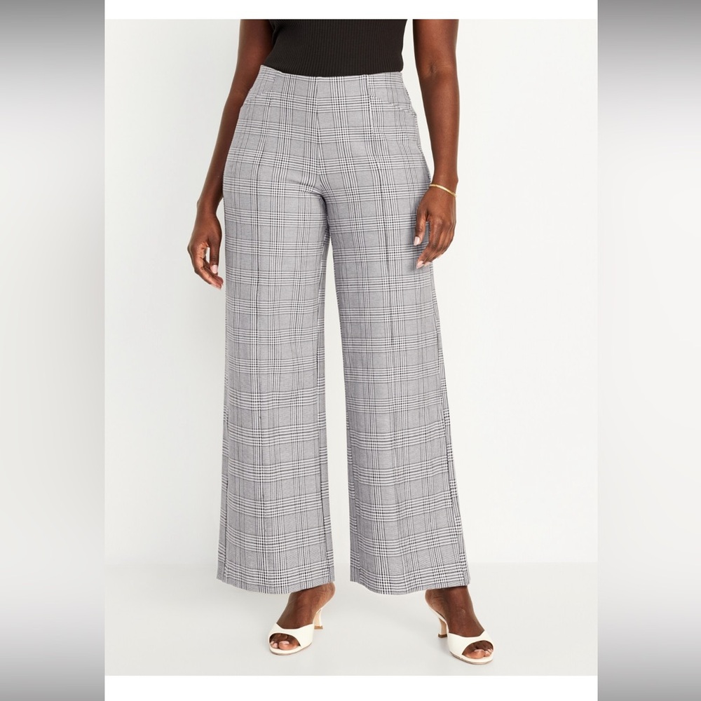 L wide legged Old Navy dress pants, black/white plaid